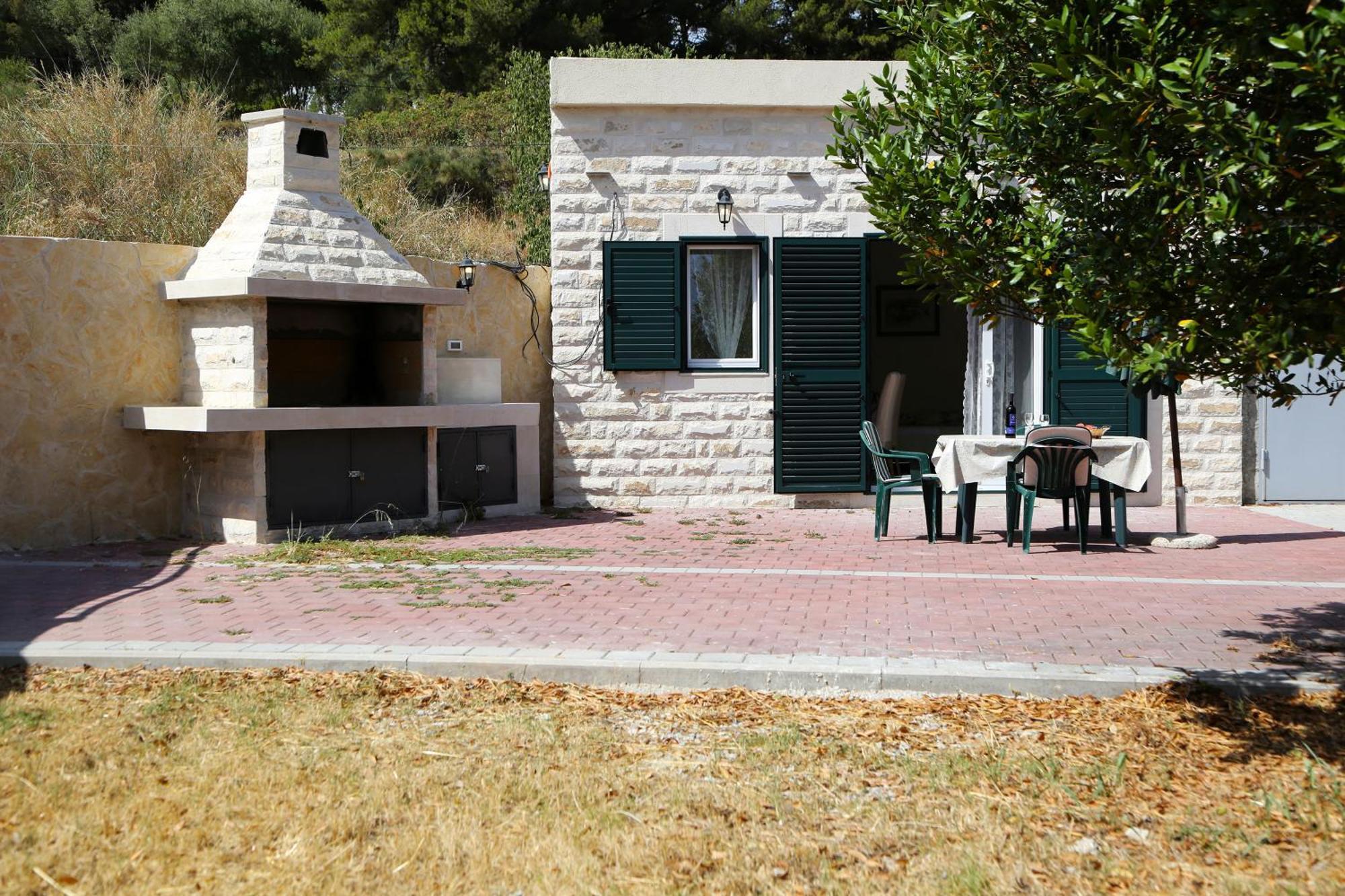 Kula Park Studio Split Exterior photo
