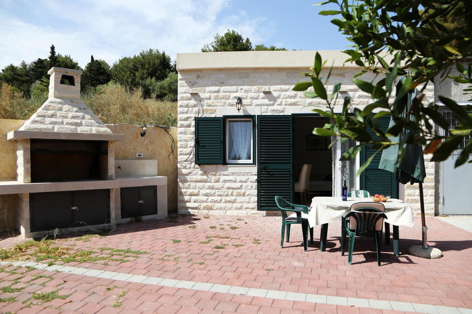 Kula Park Studio Split Exterior photo